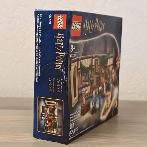 Lego Harry Potter Hogwarts Castle: Room of Requirement (40770) - Picture 5 of 6